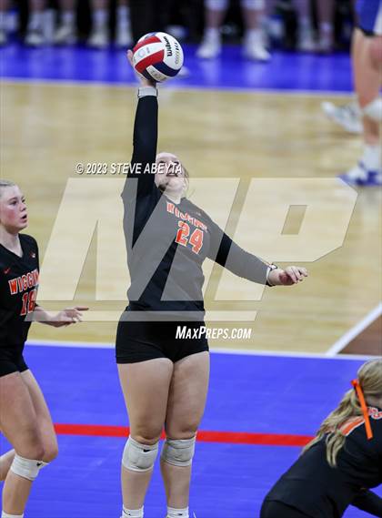 Thumbnail 2 in Wiggins vs. Ignacio (CHSAA 2A Second Round) photogallery.