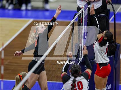 Thumbnail 2 in Wiggins vs. Ignacio (CHSAA 2A Second Round) photogallery.