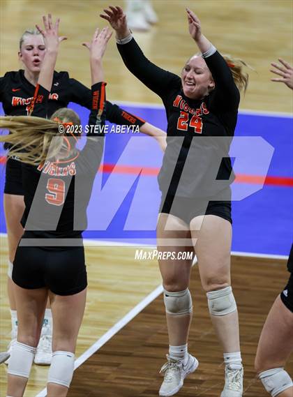 Thumbnail 3 in Wiggins vs. Ignacio (CHSAA 2A Second Round) photogallery.