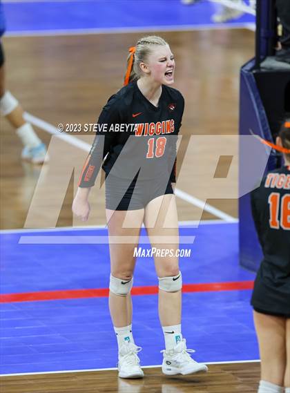 Thumbnail 1 in Wiggins vs. Ignacio (CHSAA 2A Second Round) photogallery.