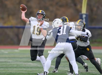 Thumbnail 2 in McQuaid Jesuit @ Pittsford (NYSPHSAA Section V Class AA Semi-Finals) photogallery.