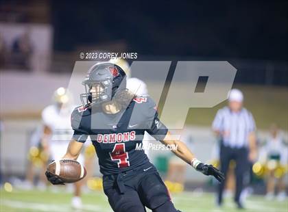 Thumbnail 2 in Ware County vs Warner Robins (GHSA 5A 2nd Round) photogallery.
