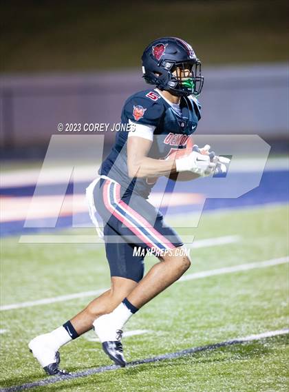 Thumbnail 2 in Ware County vs Warner Robins (GHSA 5A 2nd Round) photogallery.