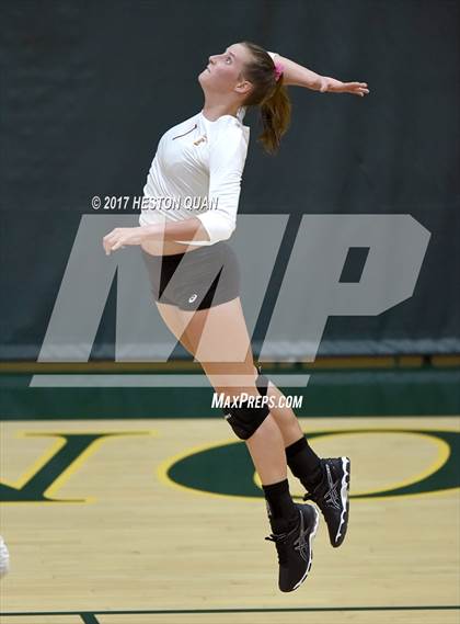 Thumbnail 1 in Palos Verdes vs Esperanza (Dave Mohs Tournament) photogallery.