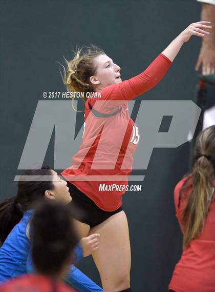 Thumbnail 3 in Palos Verdes vs Esperanza (Dave Mohs Tournament) photogallery.