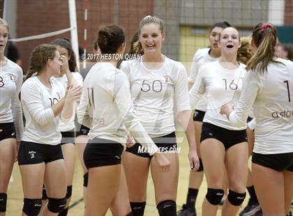 Thumbnail 1 in Palos Verdes vs Esperanza (Dave Mohs Tournament) photogallery.