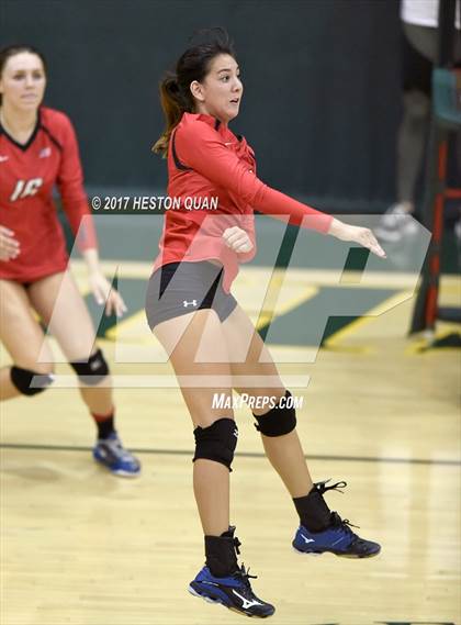 Thumbnail 3 in Palos Verdes vs Esperanza (Dave Mohs Tournament) photogallery.