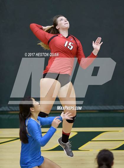 Thumbnail 2 in Palos Verdes vs Esperanza (Dave Mohs Tournament) photogallery.