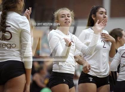 Thumbnail 1 in Palos Verdes vs Esperanza (Dave Mohs Tournament) photogallery.