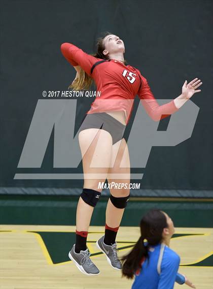Thumbnail 2 in Palos Verdes vs Esperanza (Dave Mohs Tournament) photogallery.