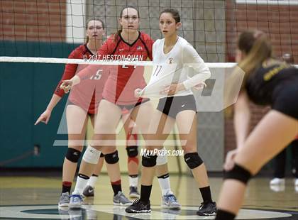 Thumbnail 3 in Palos Verdes vs Esperanza (Dave Mohs Tournament) photogallery.