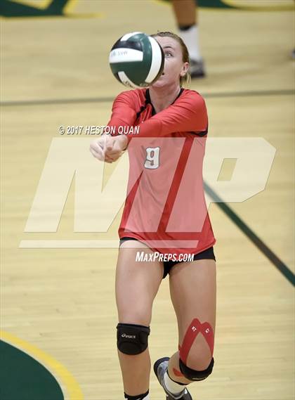 Thumbnail 1 in Palos Verdes vs Esperanza (Dave Mohs Tournament) photogallery.