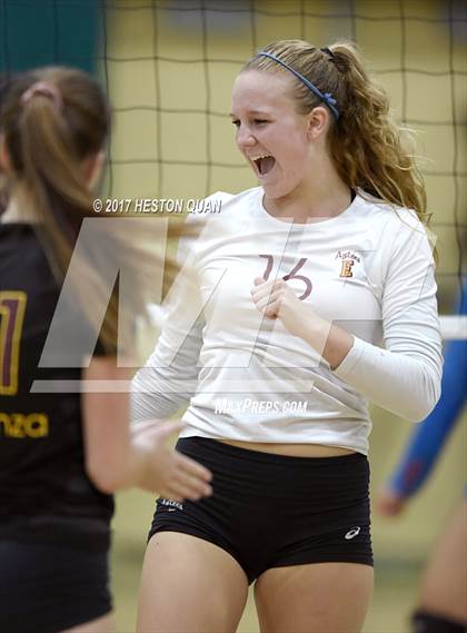 Thumbnail 1 in Palos Verdes vs Esperanza (Dave Mohs Tournament) photogallery.
