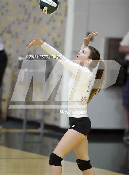 Thumbnail 2 in Palos Verdes vs Esperanza (Dave Mohs Tournament) photogallery.