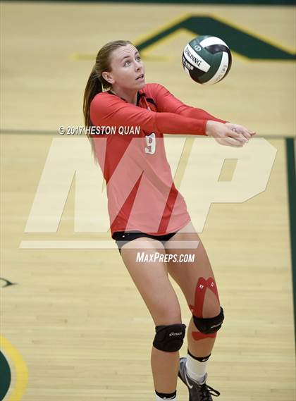 Thumbnail 1 in Palos Verdes vs Esperanza (Dave Mohs Tournament) photogallery.