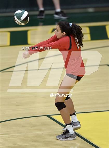 Thumbnail 3 in Palos Verdes vs Esperanza (Dave Mohs Tournament) photogallery.