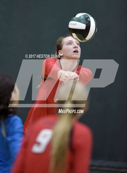 Thumbnail 1 in Palos Verdes vs Esperanza (Dave Mohs Tournament) photogallery.