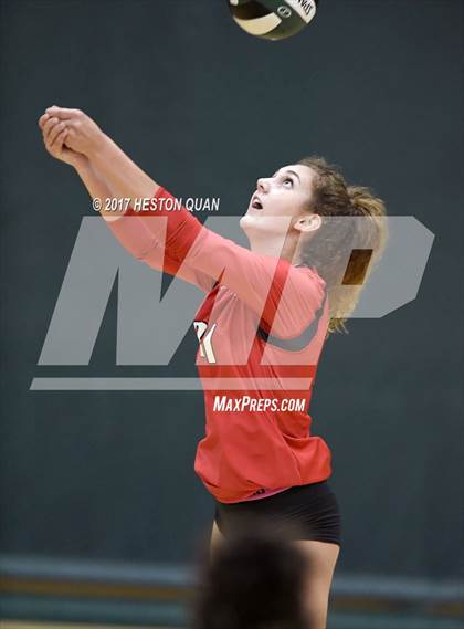 Thumbnail 2 in Palos Verdes vs Esperanza (Dave Mohs Tournament) photogallery.