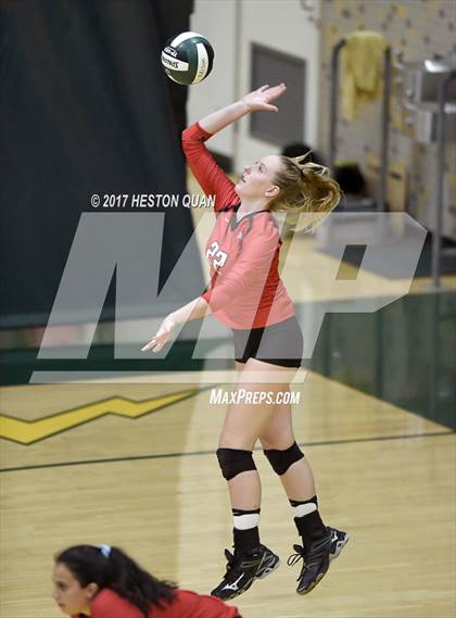 Thumbnail 2 in Palos Verdes vs Esperanza (Dave Mohs Tournament) photogallery.
