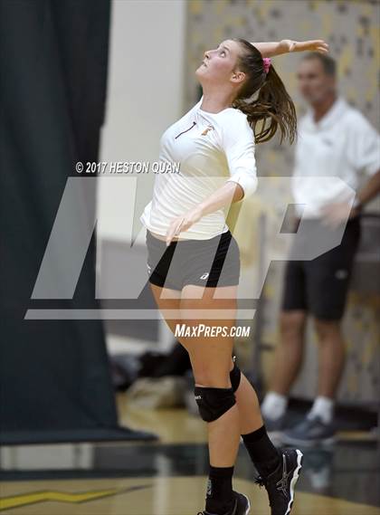 Thumbnail 2 in Palos Verdes vs Esperanza (Dave Mohs Tournament) photogallery.