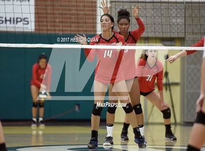 Thumbnail 3 in Palos Verdes vs Esperanza (Dave Mohs Tournament) photogallery.