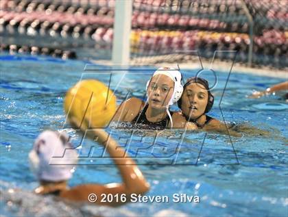 Thumbnail 3 in Bishop's vs. La Jolla (CIF SDS Open Division Final) photogallery.