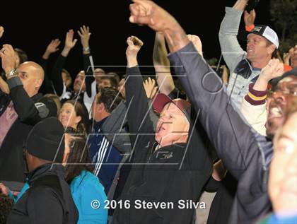 Thumbnail 2 in Bishop's vs. La Jolla (CIF SDS Open Division Final) photogallery.