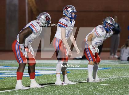 Thumbnail 1 in Westlake v SA Reagan (UIL 6A-D1 Bi-District Playoff) photogallery.