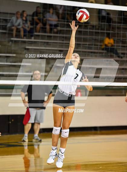 Thumbnail 2 in Pleasant Grove @ Longview photogallery.