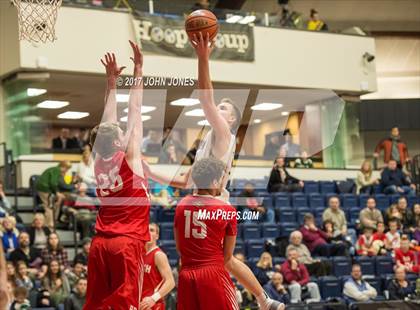 Thumbnail 3 in Manasquan vs. Point Pleasant Beach (Hoop Group Boardwalk Classic) photogallery.