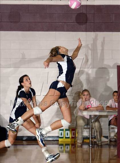 Thumbnail 1 in Allen vs. Stony Point (Pearland Volleyball Classic) photogallery.