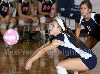 Thumbnail 3 in Allen vs. Stony Point (Pearland Volleyball Classic) photogallery.