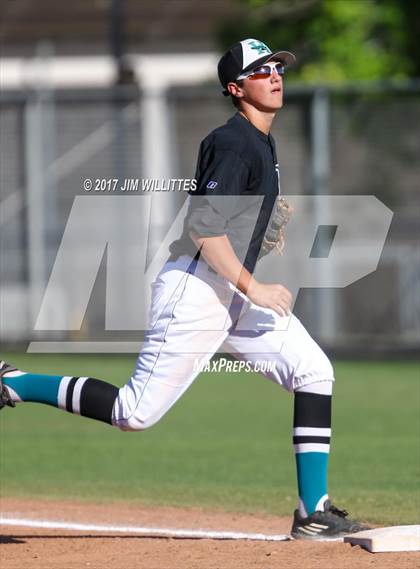Thumbnail 1 in Highland @ Mountain Pointe photogallery.