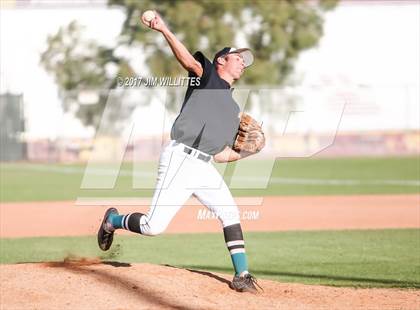 Thumbnail 1 in Highland @ Mountain Pointe photogallery.
