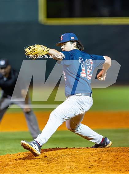 Thumbnail 2 in Terry Sanford @ Pinecrest photogallery.