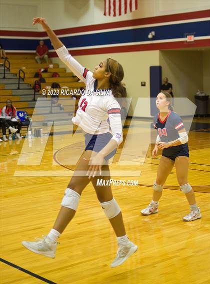 Thumbnail 3 in Ridge Point vs. Dawson photogallery.