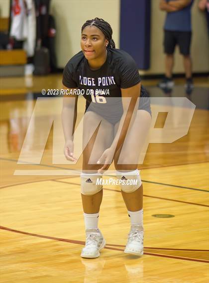 Thumbnail 2 in Ridge Point vs. Dawson photogallery.
