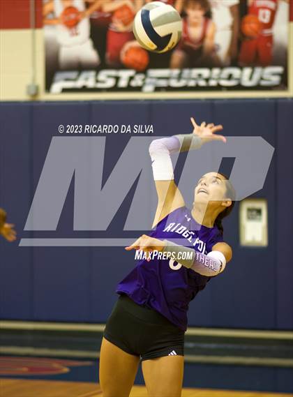 Thumbnail 3 in Ridge Point vs. Dawson photogallery.