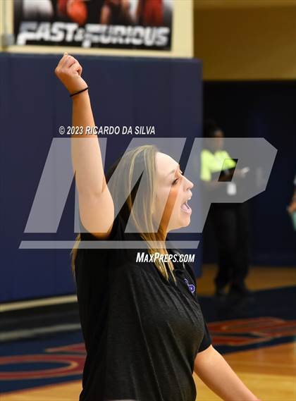 Thumbnail 1 in Ridge Point vs. Dawson photogallery.