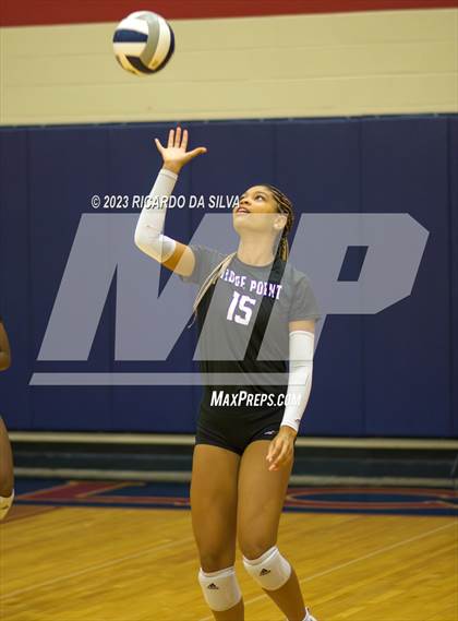 Thumbnail 1 in Ridge Point vs. Dawson photogallery.