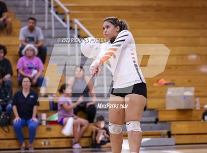Thumbnail 2 in Fresno @ Selma photogallery.