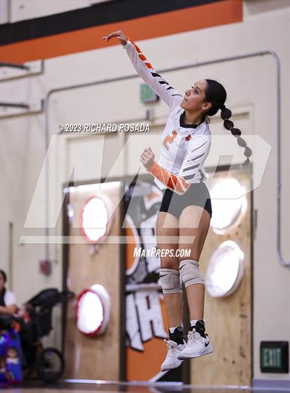 Thumbnail 2 in Fresno @ Selma photogallery.