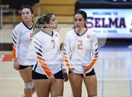 Thumbnail 3 in Fresno @ Selma photogallery.