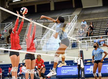 Thumbnail 3 in Taft @ Harlan photogallery.