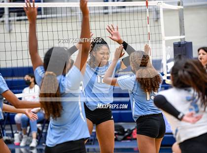 Thumbnail 3 in Taft @ Harlan photogallery.