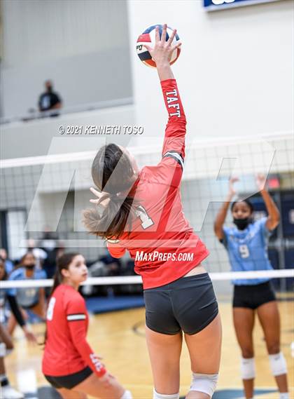 Thumbnail 1 in Taft @ Harlan photogallery.