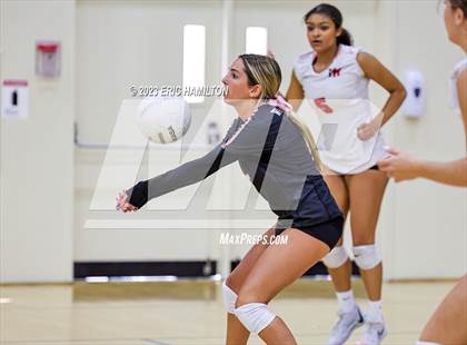 Thumbnail 3 in Harvard-Westlake @ Marymount photogallery.