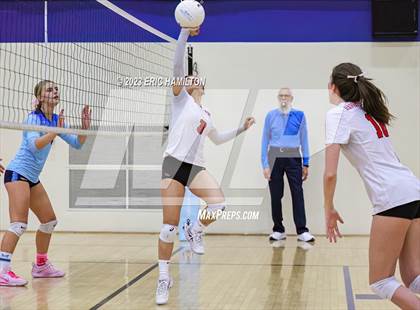 Thumbnail 3 in Harvard-Westlake @ Marymount photogallery.