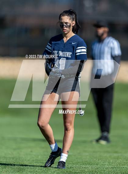 Thumbnail 3 in Columbine vs Ralston Valley photogallery.