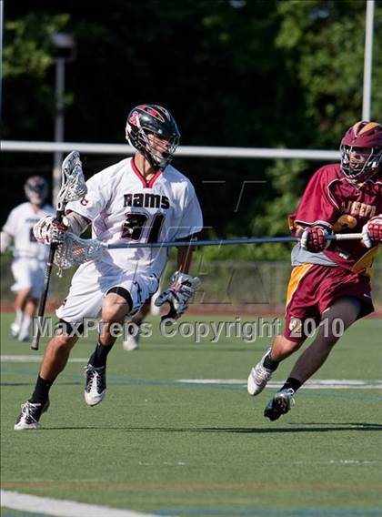 Thumbnail 2 in St. Joseph vs New Canaan  (FCIAC Semifinal) photogallery.